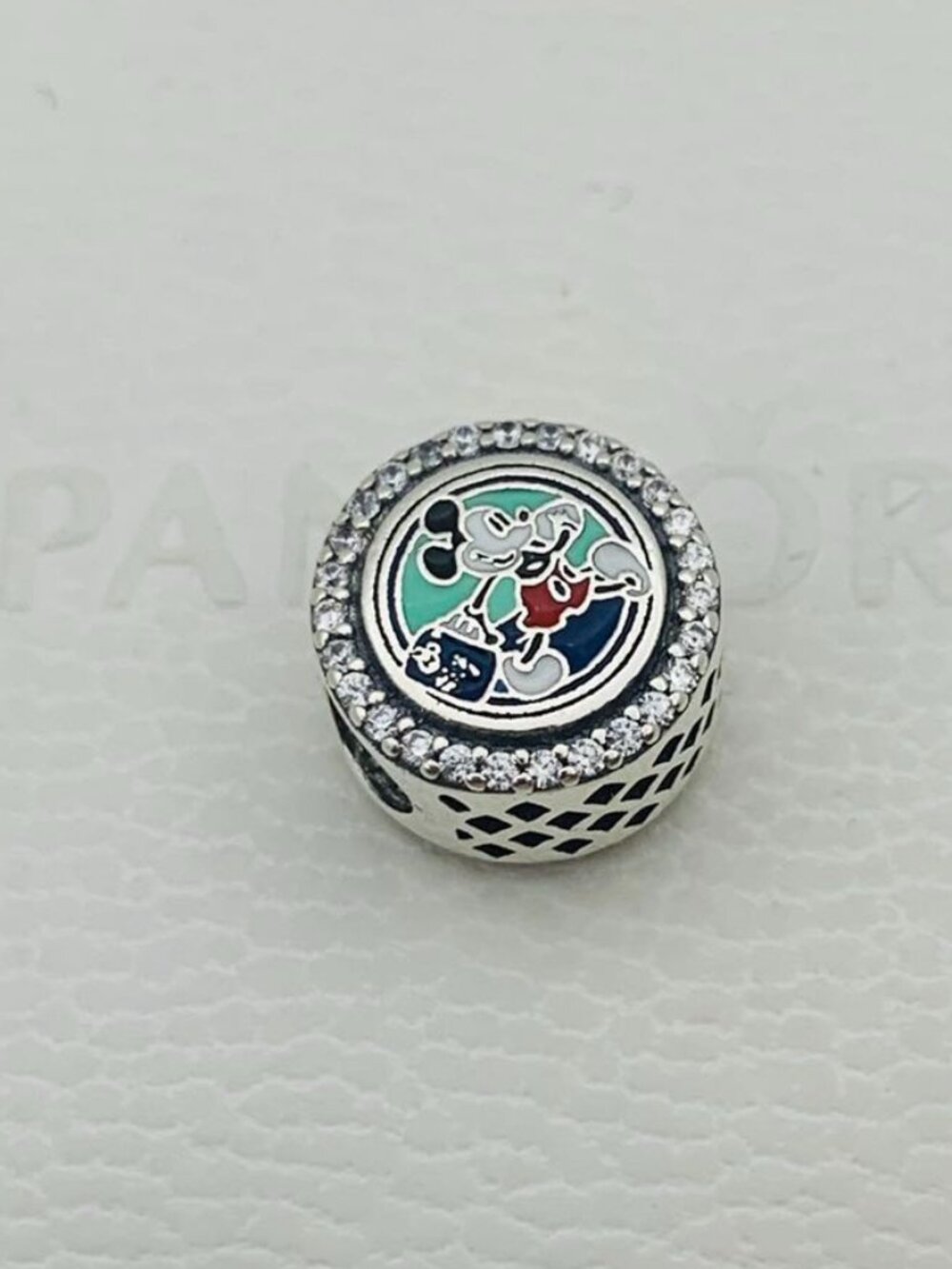 ✨🔥Pandora Disney Vacation Club Mickey Charm